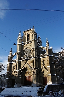 포토 JPG 해외이미지 나무 구름 계절 백그라운드 크리스마스 겨울 하늘 조명 풍경 사람없음 파란색 빛 반짝임 컬러풀 파티 교회 추위 흰색 저녁 스위스 전나무 눈내림 해외202004 해외포토 자연요소 식물 기념일 유럽 컬러 종교건축 모션 눈_날씨 이벤트 건물 야간 파일형식 이미지허브