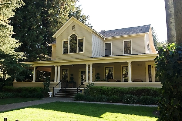 포토 JPG 해외이미지 외관 건축양식 창문 주택 석조 사람없음 정원 역사 클래식 땅 빌라 맨션 캘리포니아 지역 빅토리아 세기 솜씨 양조장 옛날 전국 해외202004 해외포토 건축 컨셉 모션 건물 미국 파일형식 이미지허브