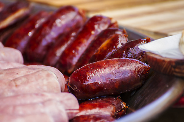 포토 JPG 해외이미지 접시 음식 백그라운드 육류 돼지고기 요리 사람없음 야외 여름 갈색 파티 식사 저녁식사 소고기 흰색 신선 뜨거움 원형 소시지 스페인 개 맛 그릴 아침식사 바비큐 굽기 먹기 향신료 속도 서빙 광택 가스 훈제 해로움 많음 해외202004 해외포토 도형 식기 계절 유럽 컬러 컨셉 식재료 포유류 모션 주방용품 이벤트 가공식품 구이 향미료 파일형식 이미지허브