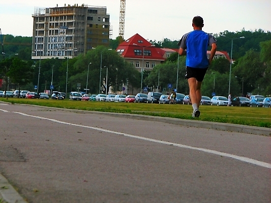 포토 JPG 해외이미지 모양 1 라이프스타일 남자 도로 어린이 선 스포츠 포즈 신체 모션 하늘 성공 건강 사람 성인 사람없음 야외 초록색 달리기 조깅 운동 약 걷기 힘 에너지 가장자리 무게 오솔길 근육질 마라톤 해외202004 해외포토 길 컬러 컨셉 의학 교통시설 근육 경기 생활 둘레 육상스포츠 몸매 파일형식 이미지허브