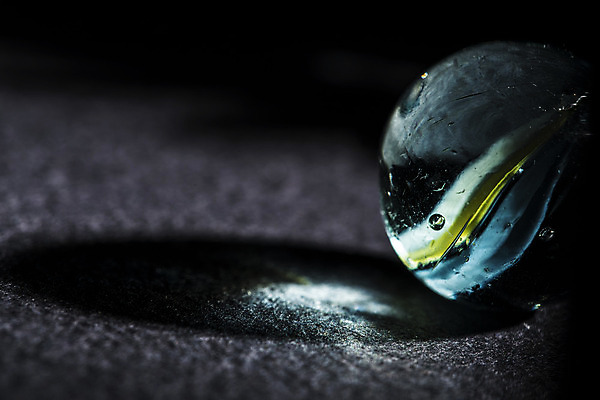 포토 JPG 해외이미지 길 어린이 백그라운드 공 유리 놀이 추상 휴식 사람없음 장식 빛 컬러풀 장난감 반사 평화 힘 경쟁 활발 자유 게임 원형 투명 당기기 작음 크리스탈 자르기 심볼 순수 오브젝트 대리석 강렬 해외202004 해외포토 도형 컬러 컨셉 무늬 재료 모션 재질 사람 크기 광석 파일형식 이미지허브