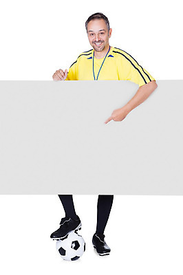 포토 JPG 해외이미지 직업 배너 남자 행복 포스터 스포츠 백그라운드 운동화 컨셉 성공 수염 광고판 한명 웃음 사람 성인 운동복 축구 경쟁 공백 기쁨 방 게임 흰색 가리킴 표현 잡기 우승 업무 발표 심판 계획 호루라기 사인 법관 고립 저지 해외202004 해외포토 1 옷 감정 컬러 신발 모션 놀이 알림판 표정 손짓 구기 최고 작업 법률가 판 파일형식 이미지허브