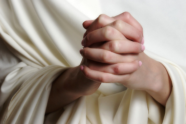 포토 JPG 해외이미지 백인 여자 기독교 종교 손가락 관리 사랑 성인 사람없음 가로 교회 평화 믿음 희망 침묵 흰색 기도 직물 가운 예수 의식 영혼 닫기 집중 명상 신성 용서 단아함 복음 숭배 신앙심 해외202004 해외포토 서양인 손 옷 감정 컬러 컨셉 종교건축 모션 사람 건물 소리 신_종교 파일형식 이미지허브