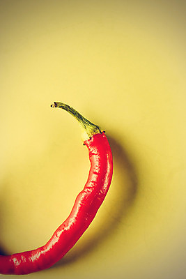 포토 JPG 해외이미지 식물 음식 백그라운드 채소 재료 고추 표면 건강 요리 사람없음 빨간색 초록색 주방 수확 신선 뜨거움 먹기 향신료 유기농 매움 후추 해외202004 해외포토 웰빙 컬러 농업 모션 맛 향미료 파일형식 이미지허브