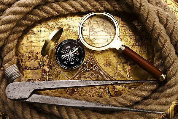 포토 JPG 해외이미지 종이 여행 백그라운드 지도 사람없음 골동품 계획 나침반 방향 청동 북쪽 동쪽 남쪽 서쪽 옛날 해외202004 해외포토 컨셉 파일형식 이미지허브