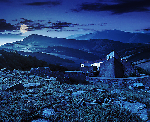 포토 JPG 해외이미지 하늘 산 풍경 사람없음 야외 파란색 보름달 달 야간 고대유적지 해외202004 해외포토 자연요소 컬러 유적지 파일형식 이미지허브