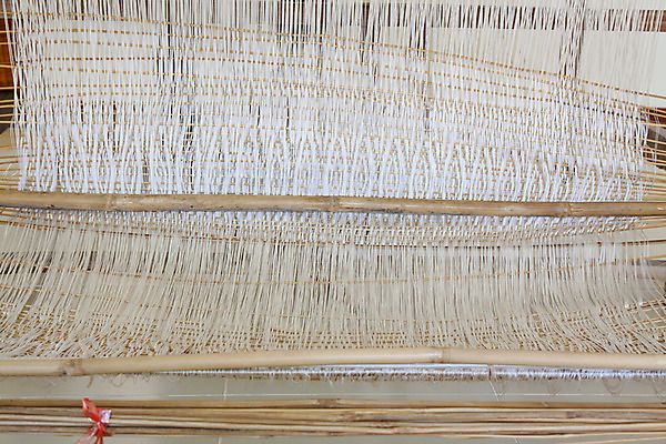 포토 JPG 해외이미지 손 디자인 옷 산업 줄 백그라운드 패턴 공장 미술 사람없음 유행 기계 카펫 흰색 직물 면 업무 실 닫기 제조 질감 만들기 섬유 짜임 돌리기 옛날 줄서기 짜기 해외202004 해외포토 컬러 무늬 공업 모션 문화예술 신체부위 작업 파일형식 이미지허브