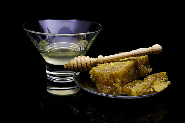 포토 JPG 해외이미지 꽃 음식 백그라운드 재료 자연 유리 디저트 건강 사람없음 목재 약 노란색 주방 숟가락 흐름 흰색 신선 항아리 투명 액체 막대기 사발 황금 붓기 달콤 맛 떨어짐 아침식사 냄비 상품 설탕 먹기 오브젝트 국자 유기농 시럽 꿀 벌집 내추럴 고립 밀랍 어려움 해외202004 해외포토 나무 식물 웰빙 컬러 컨셉 의학 모션 재질 주방용품 수저 식사 도자기 사기그릇 솥 생태계 파일형식 이미지허브