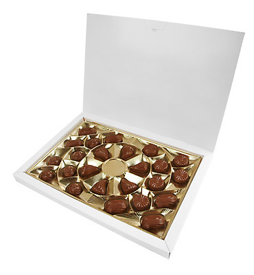 포토 JPG 해외이미지 음식 백그라운드 다이어트 휴가 디저트 사탕 선물 사람없음 상자 갈색 초콜릿 어둠 우유 흰색 달콤 설탕 수집 먹기 모음 코코아 짐싸기 고립 섞기 해외202004 해외포토 음료 컬러 모션 유제품 건강 맛 파일형식 이미지허브