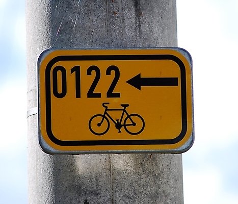 포토 JPG 해외이미지 사람없음 노란색 여행객 자전거 순환 해외202004 해외포토 컬러 모션 사람 바이크 파일형식 이미지허브