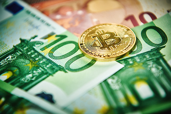 포토 JPG 스튜디오촬영 돈 실내 사람없음 동전 유로 오브젝트 가상 가상화폐 국내포토 내부 재산 파일형식