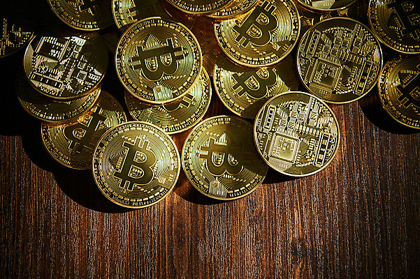 포토 JPG 스튜디오촬영 돈 실내 사람없음 동전 여러개 오브젝트 가상 가상화폐 국내포토 다수 내부 재산 파일형식