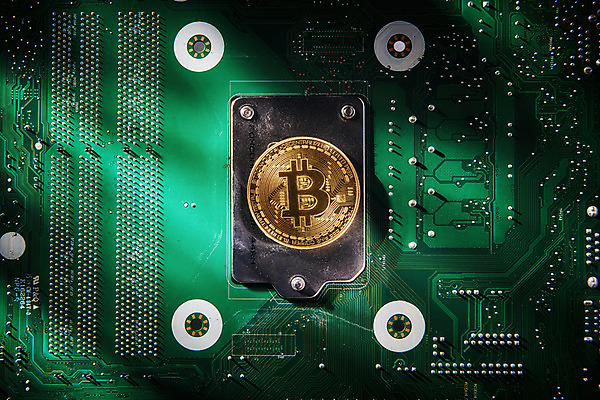 포토 JPG 스튜디오촬영 돈 실내 사람없음 동전 오브젝트 메인보드 가상 가상화폐 블록체인 국내포토 내부 금융 재산 파일형식 4차산업