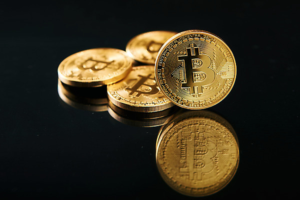 포토 JPG 스튜디오촬영 돈 실내 사람없음 동전 오브젝트 가상 가상화폐 국내포토 내부 재산 파일형식