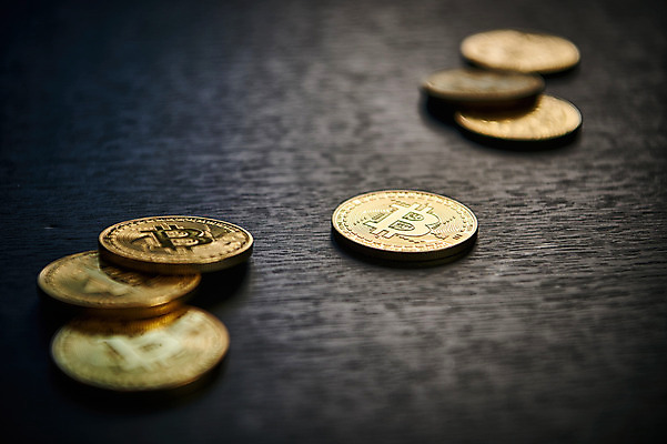 포토 JPG 스튜디오촬영 돈 실내 사람없음 동전 오브젝트 가상 가상화폐 국내포토 내부 재산 파일형식