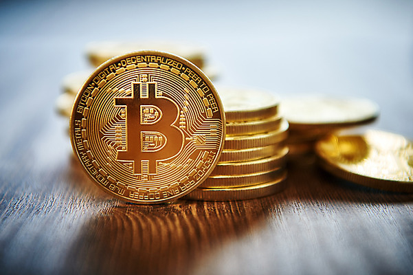 포토 JPG 스튜디오촬영 돈 실내 사람없음 아웃포커스 동전 오브젝트 가상 가상화폐 국내포토 촬영기법 내부 재산 파일형식