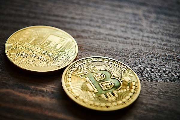 포토 JPG 스튜디오촬영 돈 실내 사람없음 동전 오브젝트 가상 가상화폐 국내포토 내부 재산 파일형식