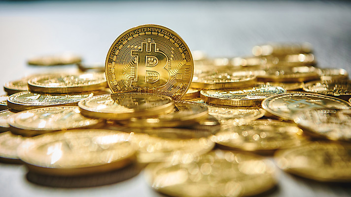 포토 JPG 스튜디오촬영 돈 실내 사람없음 아웃포커스 동전 여러개 오브젝트 가상 가상화폐 국내포토 다수 촬영기법 내부 재산 파일형식