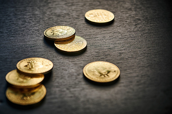 포토 JPG 스튜디오촬영 돈 실내 사람없음 동전 오브젝트 가상 가상화폐 국내포토 내부 재산 파일형식