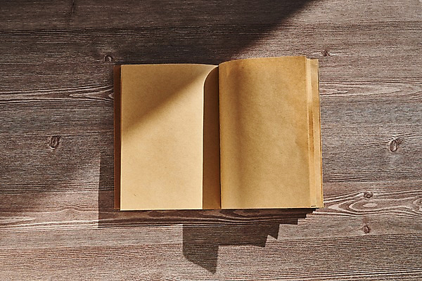 포토 JPG 종이 프레임 사람없음 목재 나뭇결 공책 책상 목업 국내포토 나무 가구 재료 문구용품 파일형식