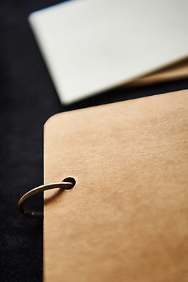 포토 JPG 종이 프레임 근접촬영 사람없음 아웃포커스 공책 목업 국내포토 뷰포인트 문구용품 촬영기법 파일형식