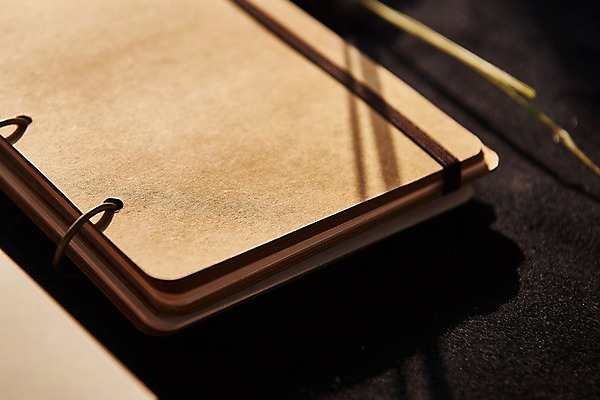 포토 JPG 종이 프레임 근접촬영 사람없음 아웃포커스 공책 목업 국내포토 뷰포인트 문구용품 촬영기법 파일형식