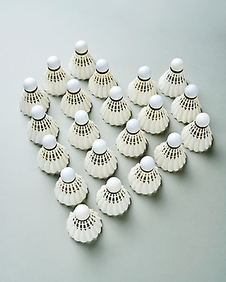 포토 JPG 스튜디오촬영 스포츠 실내 사람없음 운동 하트 셔틀콕 배드민턴 국내포토 모양 스포츠용품 건강 내부 구기 파일형식