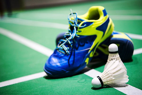 포토 JPG 스포츠 신발 근접촬영 사람없음 아웃포커스 운동 셔틀콕 배드민턴 배드민턴장 국내포토 스포츠용품 뷰포인트 촬영기법 건강 구기 파일형식