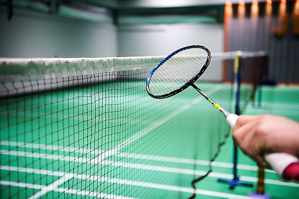 포토 JPG 손 스포츠 아웃포커스 신체부위 운동 배드민턴라켓 배드민턴 배드민턴장 국내포토 촬영기법 건강 사람 구기 라켓 파일형식