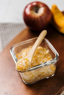 포토 JPG 스튜디오촬영 접시 음식 호박 수저 실내 건강 사람없음 사과 유기농 이유식 국내포토 식기 웰빙 채소 과일 내부 파일형식