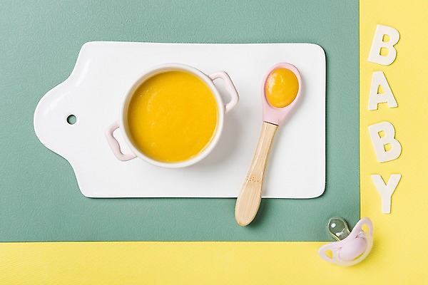 포토 JPG 스튜디오촬영 접시 음식 도마 수저 실내 건강 사람없음 하이앵글 노리개젖꼭지 유기농 이유식 단호박 호박죽 국내포토 식기 웰빙 뷰포인트 호박 주방용품 내부 아기용품 죽 파일형식