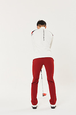 포토 JPG 스튜디오촬영 전신 남자 스포츠 골프 실내 한명 서기 20대 성인 뒷모습 청춘 골프채 한국인 스윙 성인남자한명만 국내포토 1 뷰포인트 포즈 컨셉 모션 골프용품 사람 동양인 청년 내부 구기 남자한명만 성인남자만 파일형식