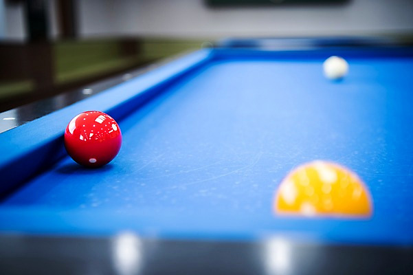 포토 JPG 스포츠용품 스포츠 실내 근접촬영 사람없음 파란색 세개 당구 오브젝트 당구공 당구용품 당구대 당구장 국내포토 뷰포인트 컬러 공 3 내부 구기 파일형식