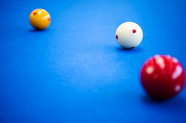 포토 JPG 스포츠용품 스포츠 실내 근접촬영 사람없음 파란색 세개 당구 오브젝트 당구공 당구용품 당구대 당구장 국내포토 뷰포인트 컬러 공 3 내부 구기 파일형식