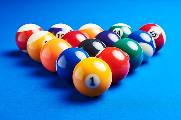 포토 JPG 스포츠용품 스포츠 실내 근접촬영 사람없음 파란색 컬러풀 숫자 여러개 당구 배열 오브젝트 당구공 당구용품 당구대 국내포토 문자 뷰포인트 컬러 다수 공 내부 구기 파일형식