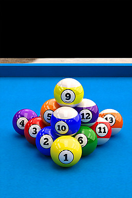 PSD 편집이미지 스포츠 사람없음 파란색 컬러풀 숫자 3D 구기 쌓기 여러개 당구 디지털합성 당구공 당구용품 생활체육 당구대 편집3D 문자 스포츠용품 컬러 다수 공 모션 운동 파일형식