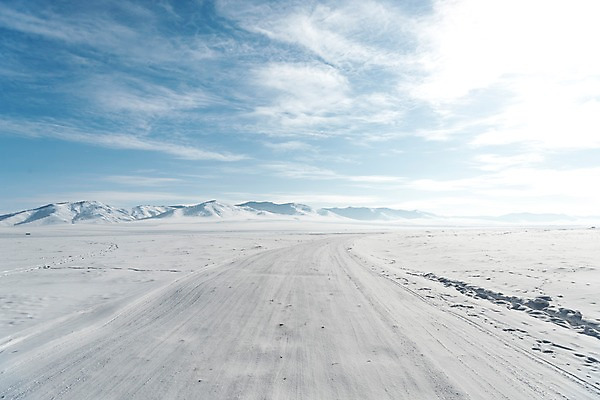 포토 JPG 주간 아시아 여행 겨울 하늘 산 사람없음 야외 빛 설원 눈 몽골 국내포토 자연요소 계절 나라 날씨 눈_날씨 파일형식