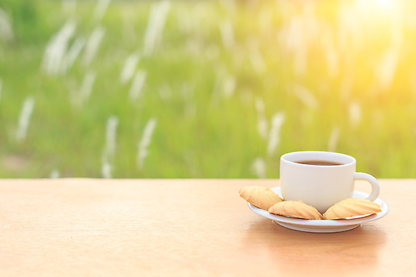 포토 JPG 해외이미지 커피 음료 백그라운드 탁자 아침 콩 실내 사람 사람없음 목재 컵 갈색 식당 검은색 어둠 카페 에너지 머그컵 수확 흰색 시골 신선 뜨거움 닫기 아침식사 수증기 고객 아로마 카푸치노 에스프레소 카페인 해외202004 해외포토 주간 나무 식기 컬러 가구 농업 재료 모션 곡류 내부 상점 식사 파일형식 이미지허브