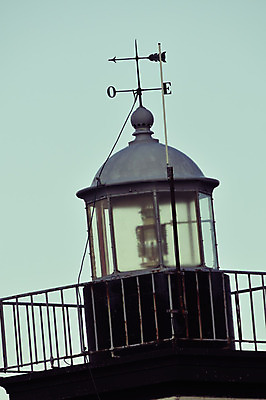 포토 JPG 해외이미지 유럽 파도 바다 여행 자연 바람 날씨 등대 항해 경고 안전 사람없음 물 빛 탑 에너지 프랑스 보호 큼 묘사 신호 폭풍 네비게이션 대서양 폭풍우 허리케인 해외202004 해외포토 자연요소 건축물 나라 컨셉 배_교통 비_날씨 크기 자연재해 생태계 파일형식 이미지허브