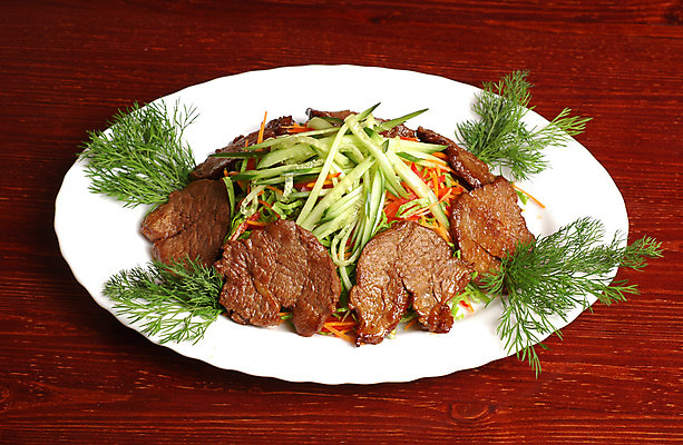 포토 JPG 해외이미지 음식 조각 다이어트 채소 자연 오이 건강 육류 돼지고기 스테이크 요리 사람없음 빨간색 초록색 식당 식사 저녁식사 당근 소고기 에너지 튀김 고명 맛 몸무게 굽기 먹기 준비 후추 점심식사 단백질 등심 해외202004 해외포토 컬러 컨셉 식재료 모션 뿌리채소 서양음식 상점 구이 향신료 생태계 영양소 파일형식 이미지허브