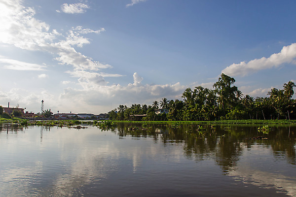 포토 JPG 해외이미지 나무 식물 구름 태국 자연 하늘 파노라마 풍경 사람없음 물 파란색 강 반사 거울 시골 강가 해외202004 해외포토 자연요소 아시아 컬러 촬영기법 생태계 파일형식 이미지허브