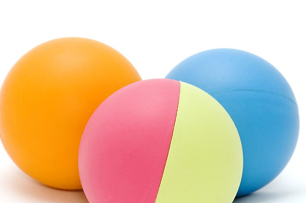 포토 JPG 해외이미지 공 사람없음 빨간색 파란색 장난감 게임 흰색 원형 고무 고립 여의주 해외202004 해외포토 도형 컬러 놀이 파일형식 이미지허브