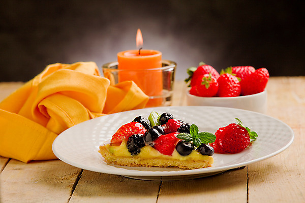 포토 JPG 해외이미지 열매 음식 과일 딸기 디저트 키위 사람없음 케이크 최고 달콤 맛 먹기 민트 크림 냅킨 블루베리 산딸기 문학 칼로리 블랙베리 건포도 해외202004 해외포토 식물 컨셉 모션 포도 허브 건과일 파일형식 이미지허브