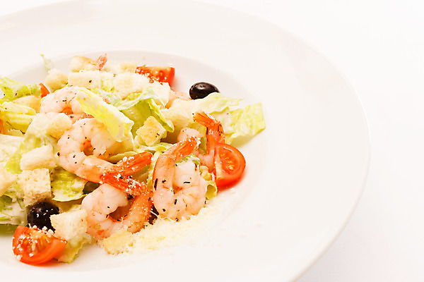 포토 JPG 해외이미지 음식 토마토 채소 재료 치즈 새우 건강 마늘 요리 사람없음 주방 식사 샐러드 기구 조미료 사발 상품 상추 먹기 머스터드 올리브 브런치 레시피 시저샐러드 로메인상추 해외202004 해외포토 열매 모션 유제품 갑각류 사기그릇 소스_음식 향미료 파일형식 이미지허브