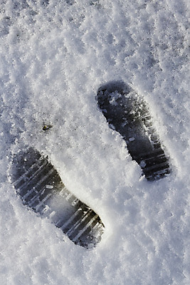 포토 JPG 해외이미지 계절 신발 겨울 발 부츠 사람없음 얼음 추위 인쇄 발자국 해외202004 해외포토 자연요소 자국 신체부위 파일형식 이미지허브