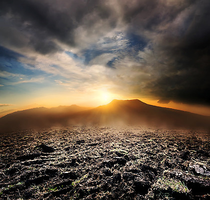 포토 JPG 해외이미지 구름 자연 하늘 산 풍경 사람없음 야외 빛 햇빛 태양 일출 맑음 어둠 일몰 흙 가을 언덕 땅바닥 산맥 해외202004 해외포토 자연요소 계절 날씨 바닥 노을 생태계 파일형식 이미지허브