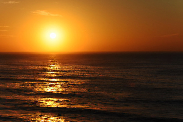 포토 JPG 해외이미지 파도 바다 여행 백그라운드 오렌지 하늘 표면 휴가 새로움 거리 풍경 사람없음 야외 가로 물 여름 빛 햇빛 태양 반사 노란색 일출 사진촬영 황혼 일몰 새벽 만 황금 큼 남아프리카 드넓은 수평선 해외202004 해외포토 자연요소 계절 컬러 컨셉 과일 아프리카 노을 촬영 크기 파일형식 이미지허브
