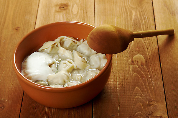 포토 JPG 해외이미지 접시 음식 육류 요리 사람없음 주방 식사 저녁식사 이탈리아 신선 닫기 먹기 준비 밀가루 칼로리 점심식사 라비올리 러시아인 시베리아 페스츄리 해외202004 해외포토 서양인 식기 유럽 빵 식재료 모션 가루 파일형식 이미지허브