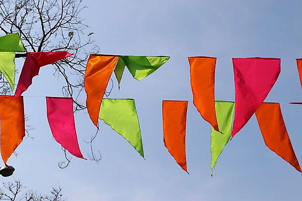 포토 JPG 해외이미지 행복 사람없음 장식 축제 깃발 해외202004 해외포토 감정 파일형식 이미지허브