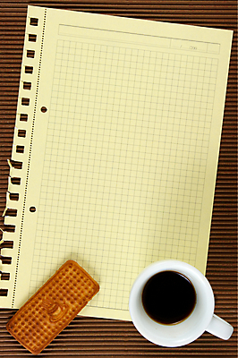 포토 JPG 해외이미지 종이 커피 백그라운드 통신 나선형 사람없음 컵 갈색 검은색 쪽지 공백 기록 주름 메시지 스케치 사인 문서 파일 페이지 찢어짐 조언 편지쓰기 목차 카피스페이스 해외202004 해외포토 식기 음료 컬러 무늬 모션 미술 편지 파일형식 이미지허브